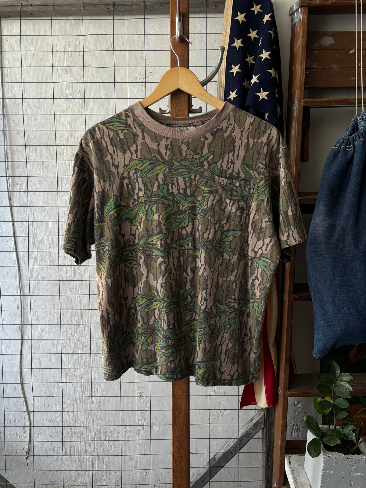 1990s Mossy Oak Camo Tee