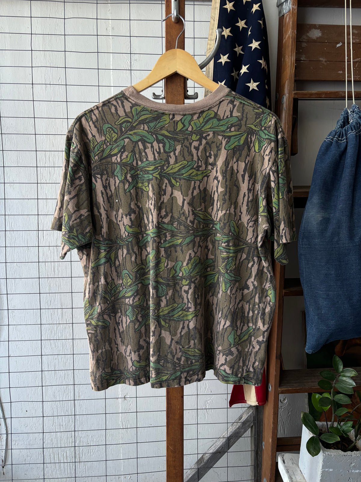 1990s Mossy Oak Camo Tee