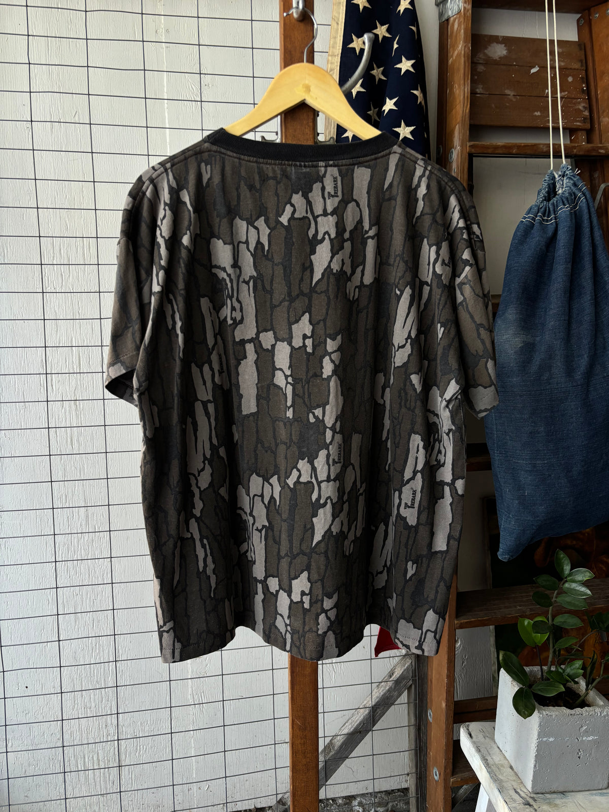 1990s Bark Camo Tee