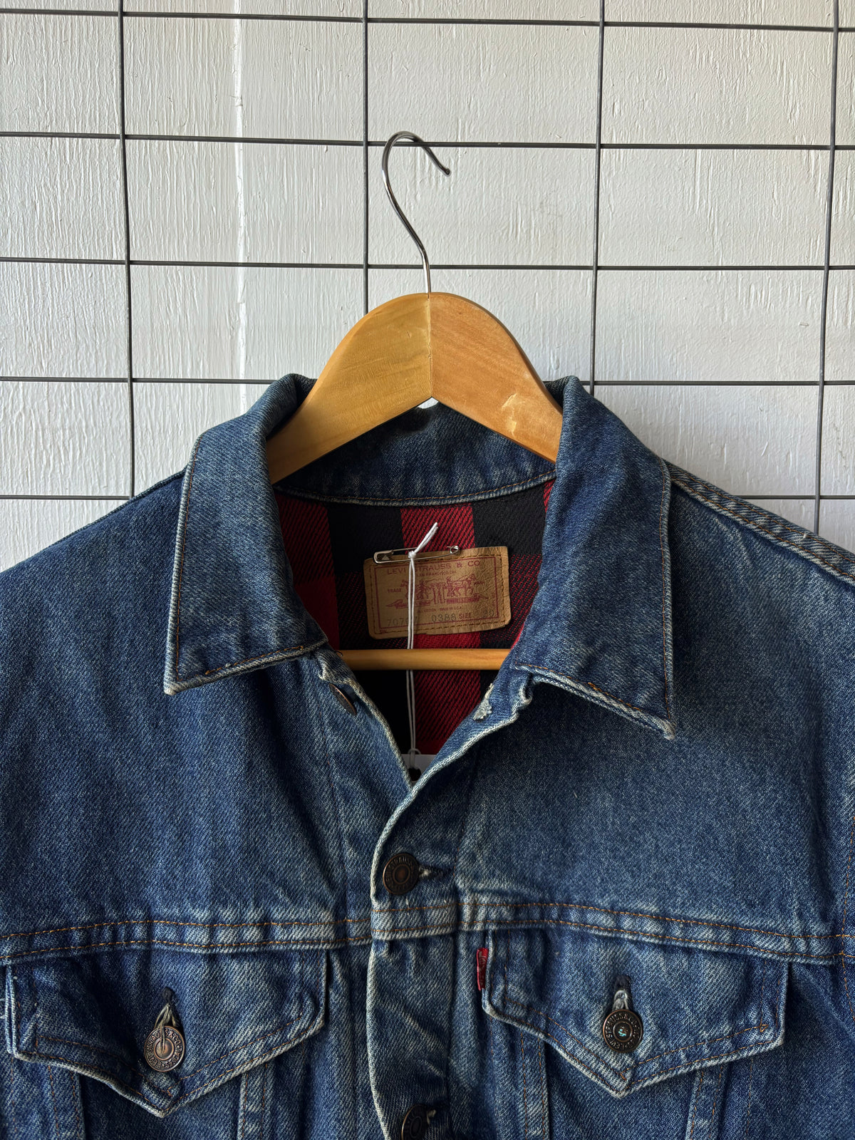 1990s Levis Plaid Lined Trucker Jacket